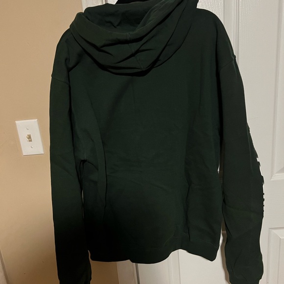 Primitive independent - Picture 2 of 2